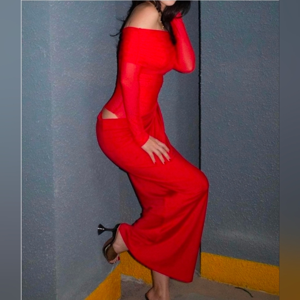 New Stunning Off-Shoulder Red Dress
